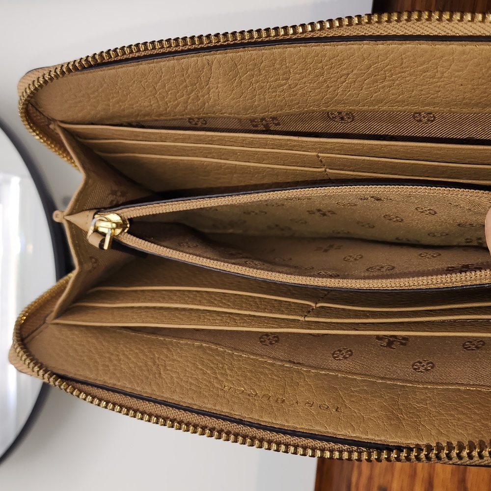 Tory Burch Harper Continental Zip Wallet - Picture 9 of 11